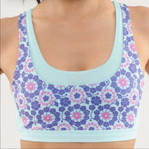 Lululemon bra size 2